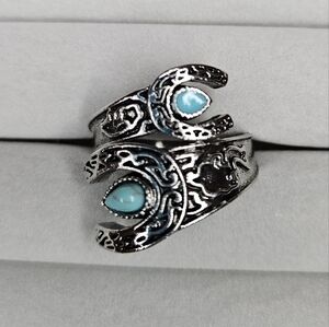 Silver Horeshoe Openwork Ring With Turqouise Sz 8 Bypass